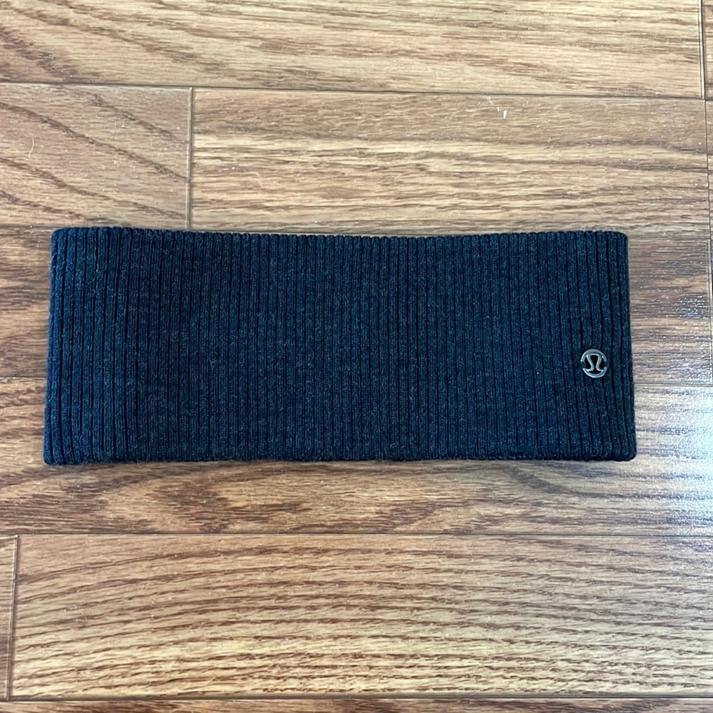 LULULEMON: Headband/Ear Warmer